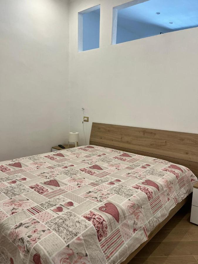 A Casa Di Alessandra ミラノ エクステリア 写真